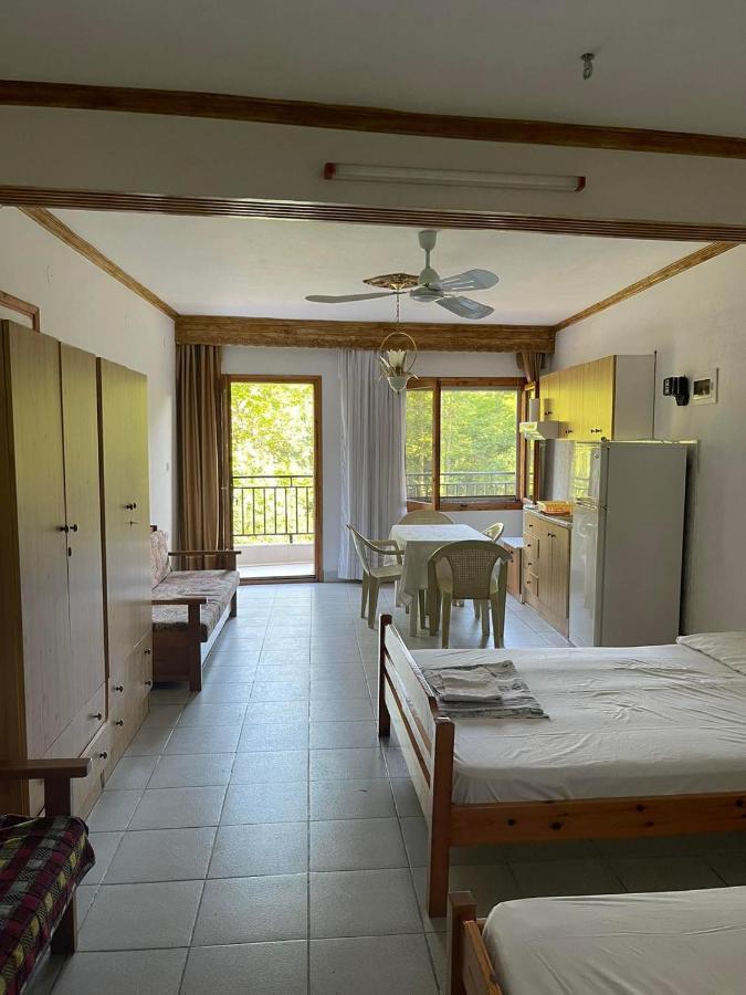 Exohi Apartments Vrasna Luaran gambar